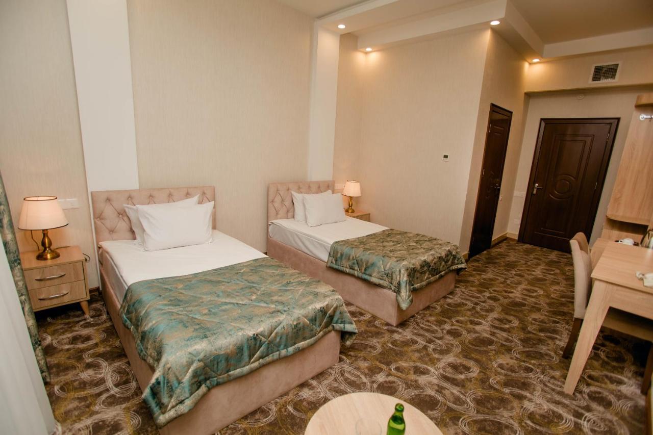 Cinema Boutique Hotel Ganja Exterior photo